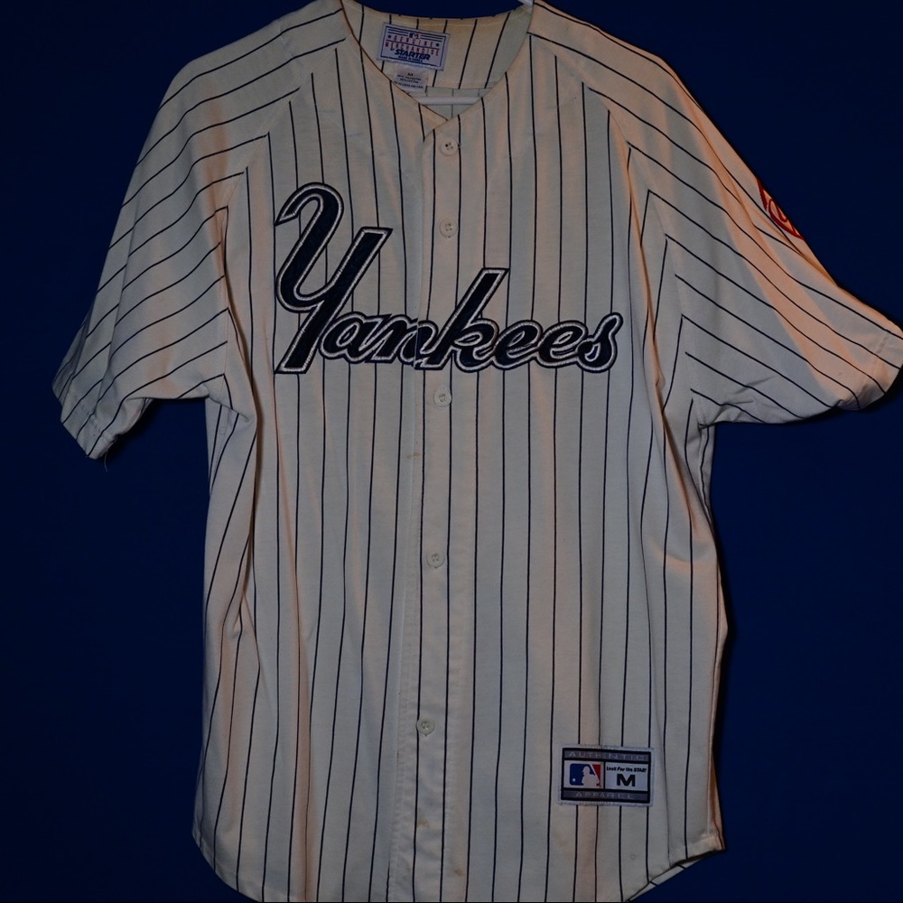NY Yankees Jersey (Vintage 90s STARTER) - Picture 2 of 16